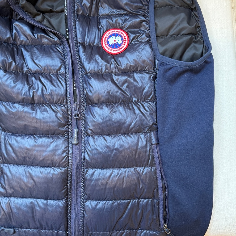 Canada Goose Black Vest - Picture 6 of 8